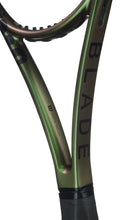 Load image into Gallery viewer, Wilson Blade 98 18x20 v8 (305g) - NEW ARRIVAL