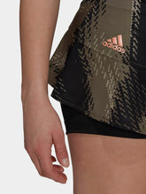 Load image into Gallery viewer, Adidas Women's NY Print Match Skirt