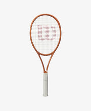 Load image into Gallery viewer, Wilson x Roland Garros Blade 98 v8 (305g) racket - Clay Limited Edition - NEW ARRIVAL
