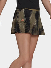 Load image into Gallery viewer, Adidas Women&#39;s NY Print Match Skirt

